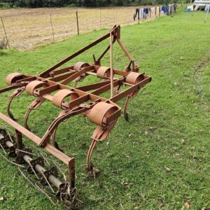 7 Tyne Cultivator and Crumble bar